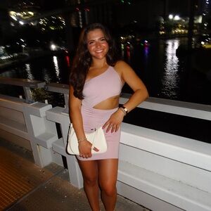 Meet your Posher, Lily